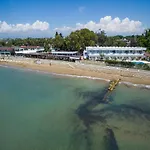 Club Hotel Side
