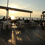 Club Hotel 3*