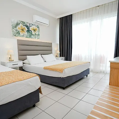 Side Beach Club Side