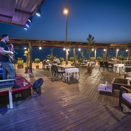 Side Beach Club Hotel