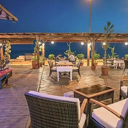 Side Beach Hotel