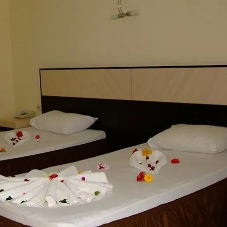 Side Beach Hotel 3*