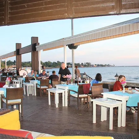 Side Beach Hotel 3*