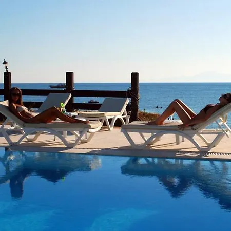 Club Hotel Side