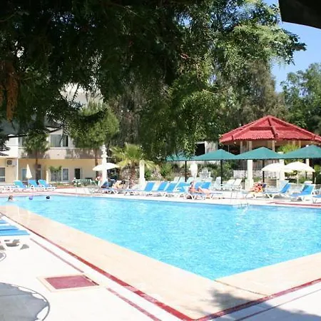 Club Hotel