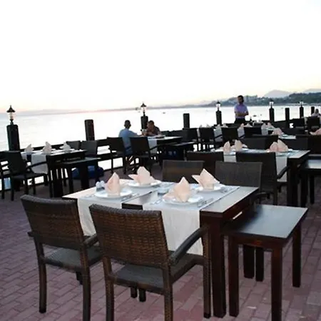 Club&hotel 3* Side