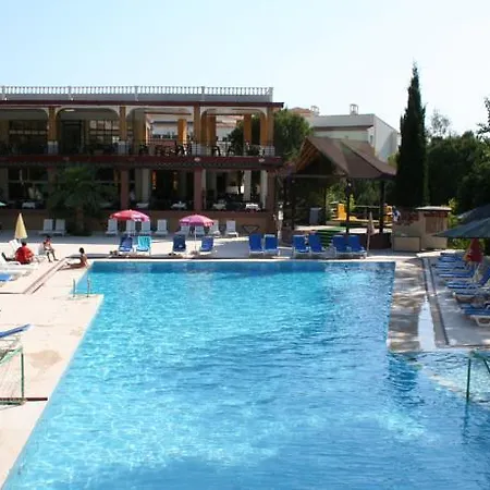 Club&hotel 3* Side