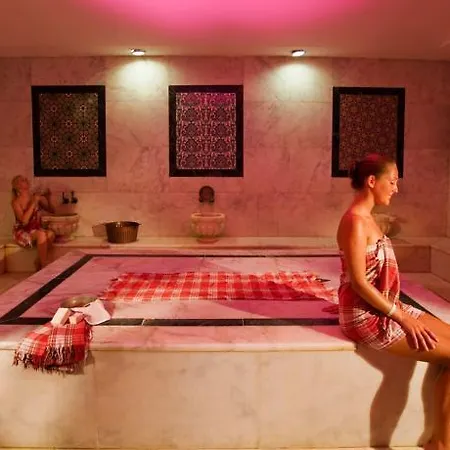 Club&hotel 3*